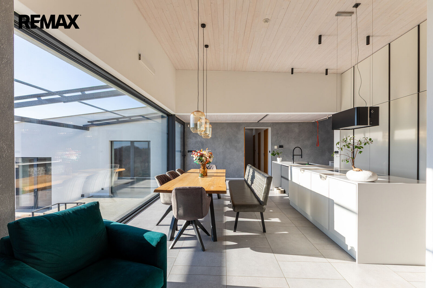 Prodej domu 246 m² s pozemkem 1 340 m² – fotografie 4
