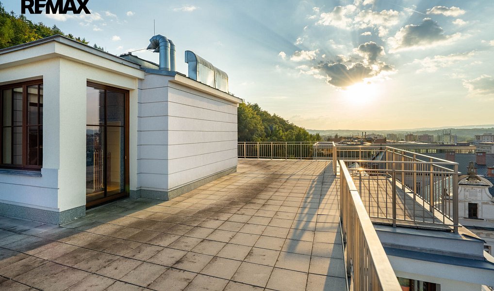 Prodej bytu 6+kk 537 m², Karlovy Vary – náhled fotky 16