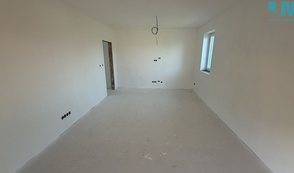 Prodej domu 228 m² s pozemkem 899 m², Hrotovice – náhled fotky 27
