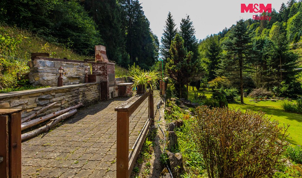 Prodej domu 229 m² s pozemkem 2 152 m², Hanušovice – náhled fotky 5