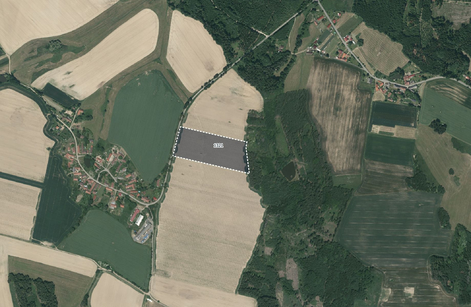 Prodej pole 9 679 m² — photo 2
