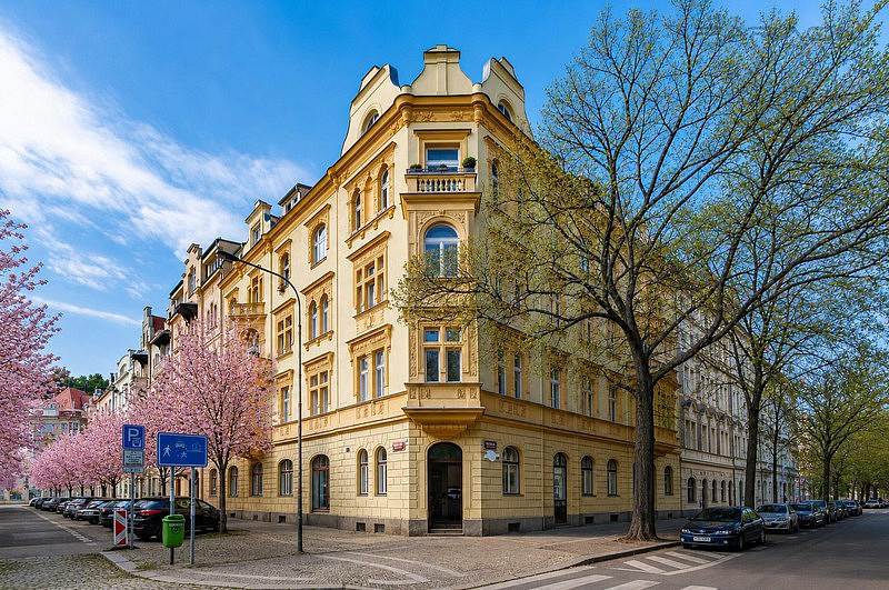 Pronájem bytu 4+kk 110 m² — photo 2