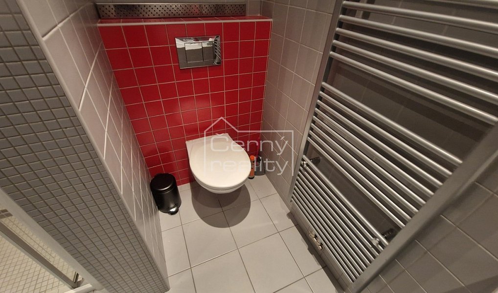 Pronájem bytu 1+kk 50 m², Jičín – náhled fotky 8