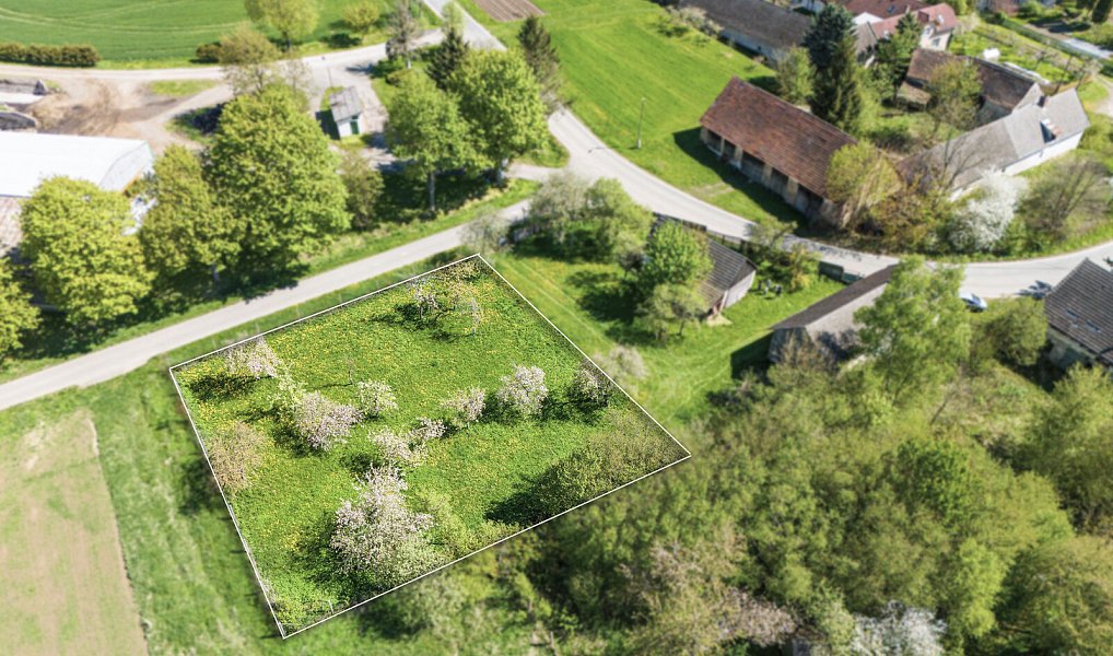 Prodej stavebního pozemku 1 102 m², Chrtníč – náhled fotky 2