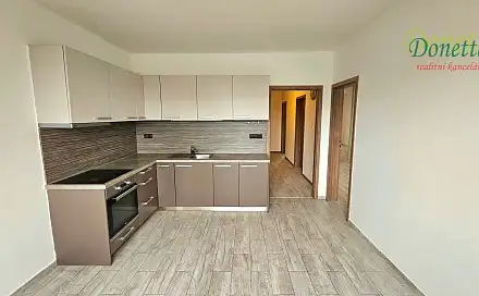 Prodej bytu 2+1 81 m², třída Edvarda Beneše, Hradec Králové - Nový Hradec Králové