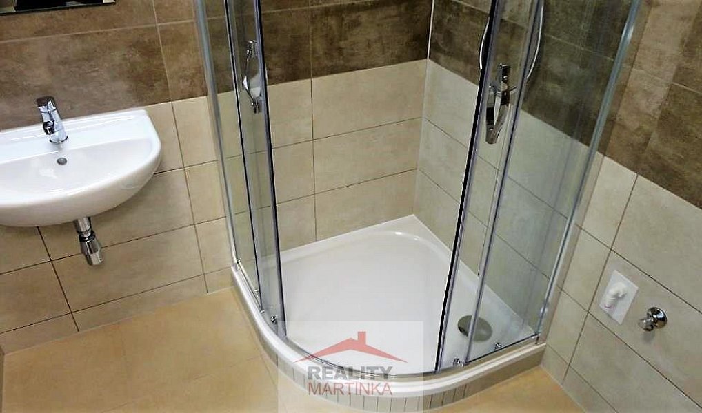Pronájem kanceláře 58 m², Valašské Meziříčí – náhled fotky 2
