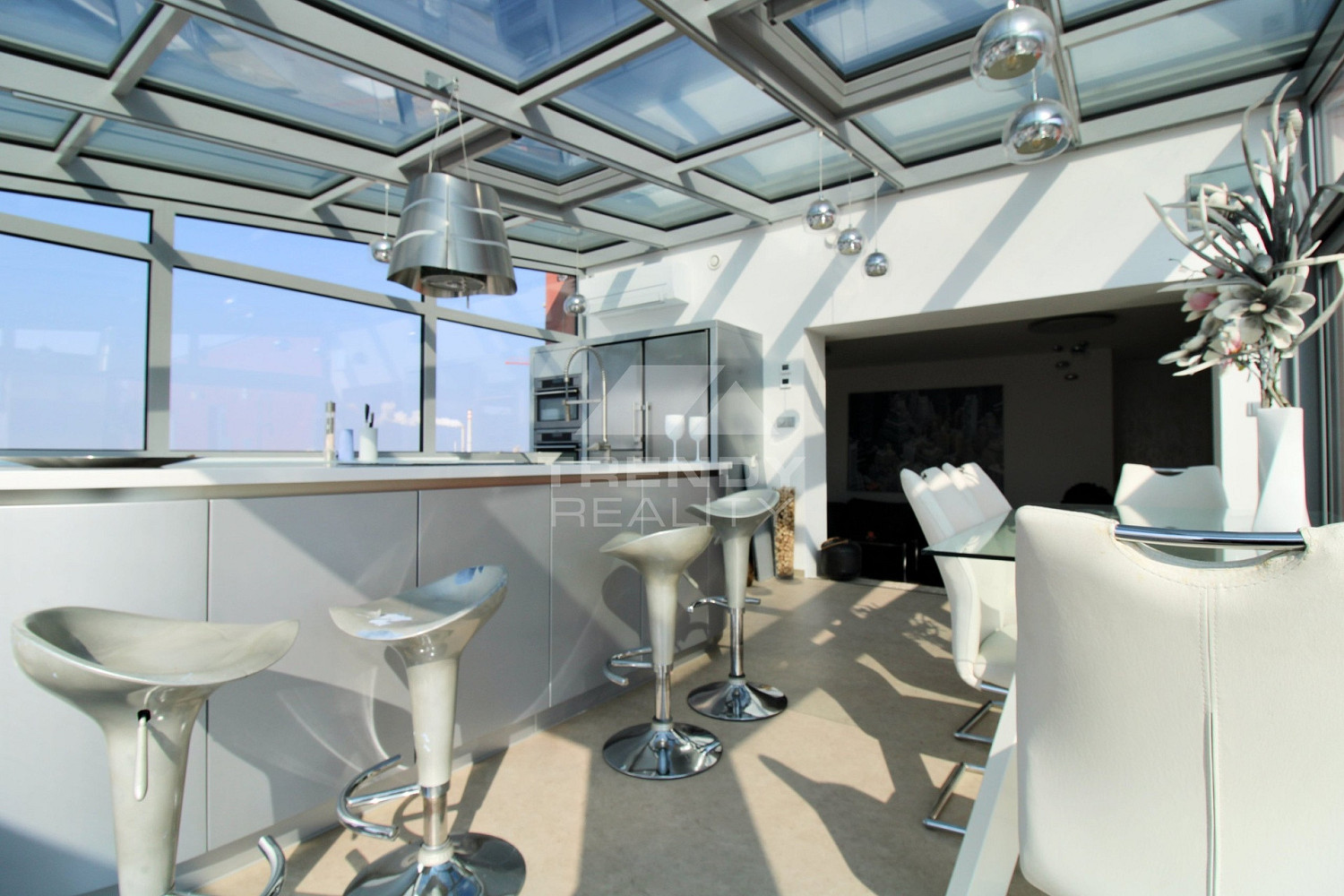 Pronájem bytu 3+kk 250 m² - Widok 6