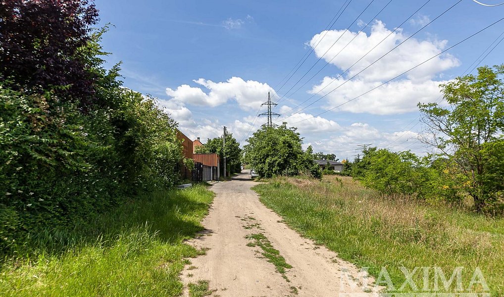 Prodej stavebního pozemku 890 m², Praha – náhled fotky 8