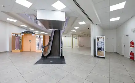 Pronájem obchodních prostor 209 m², Uherské Hradiště