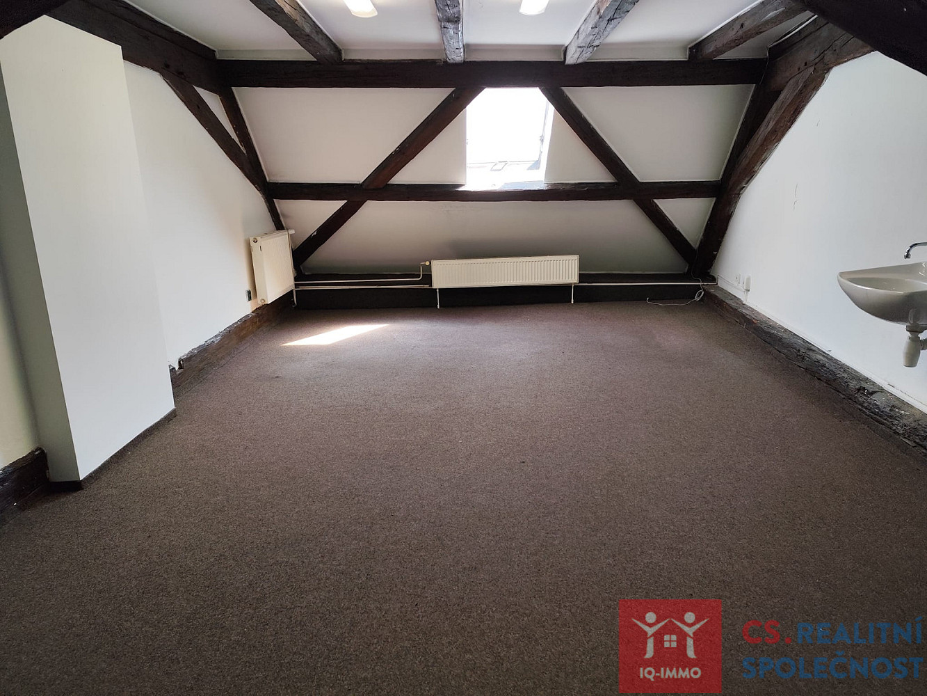 Pronájem obchodních prostor 33 m² — photo 3