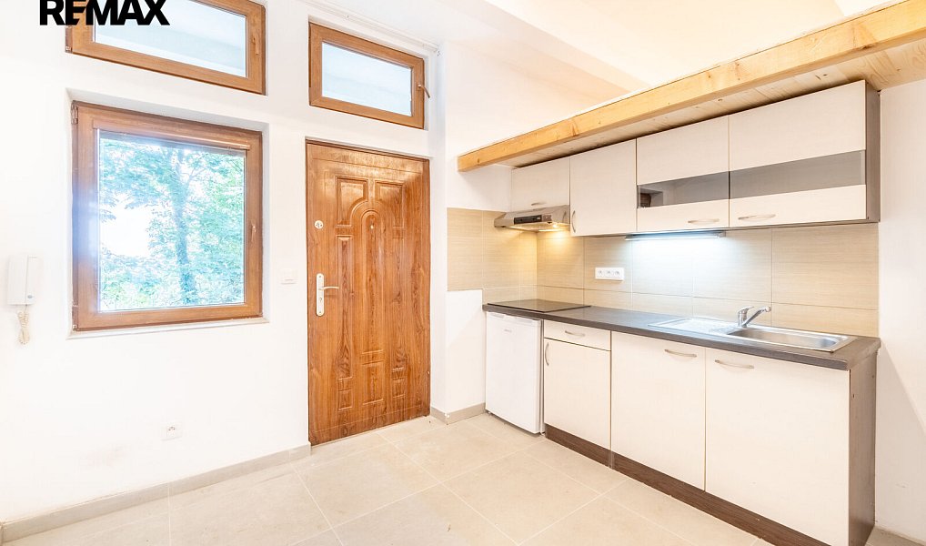 Prodej obchodních prostor 19 m², Praha – náhled fotky 6