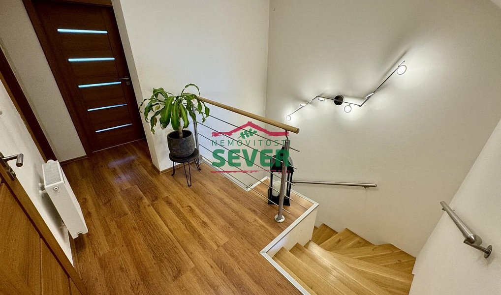 Prodej domu 220 m² s pozemkem 571 m², Praha – náhled fotky 9