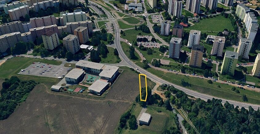 Prodej komerčního pozemku 915 m²