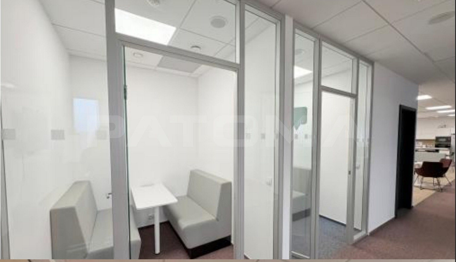 Pronájem kanceláře 595 m² – další