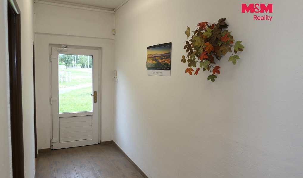 Pronájem kanceláře 200 m², Králův Dvůr – náhled fotky 4