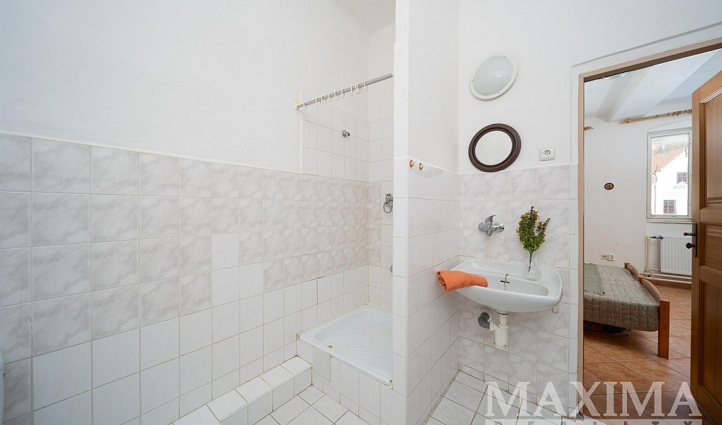 Prodej ubytovacího objektu 143 m², Rožmberk nad Vltavou – náhled fotky 10