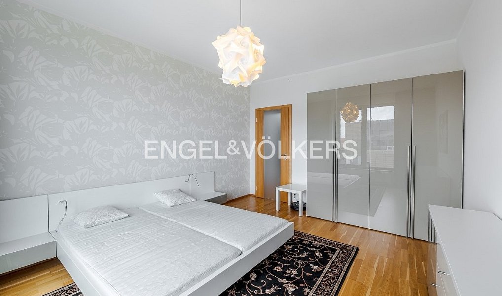 Pronájem bytu 3+kk 106 m², Praha – náhled fotky 8