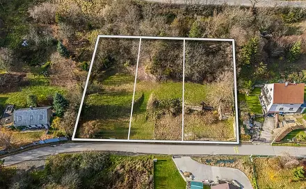 Prodej stavebního pozemku 711 m², Pod strání, Nelahozeves, okres Mělník