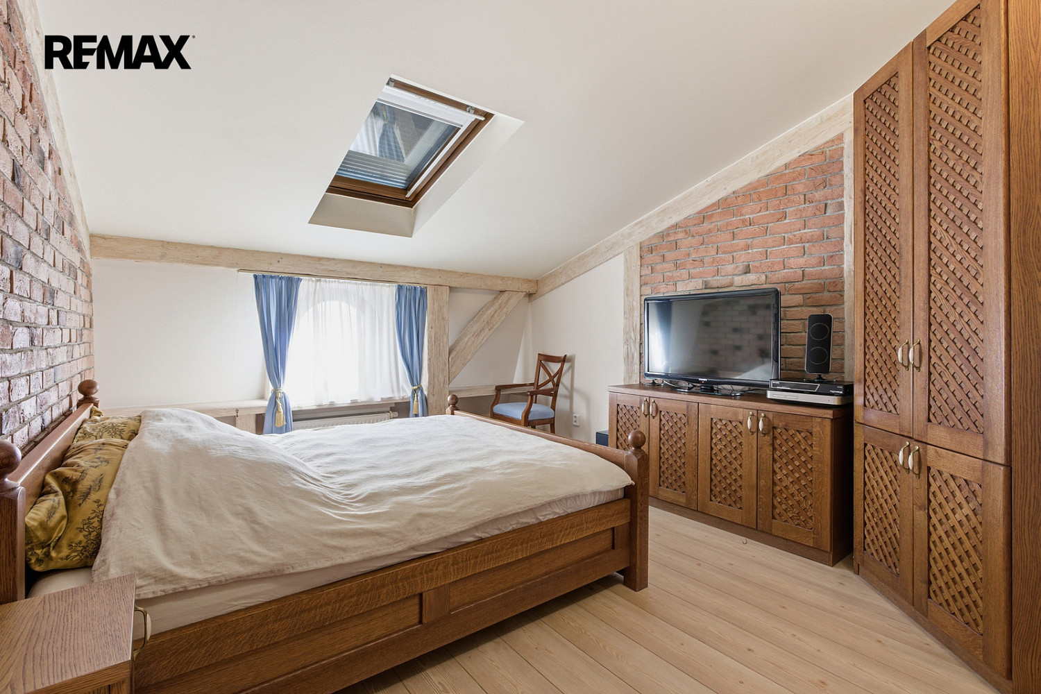 Prodej kanceláře 205 m² — photo 3