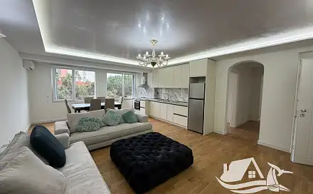 Prodej bytu 3+kk 102 m², Golem, Albánie