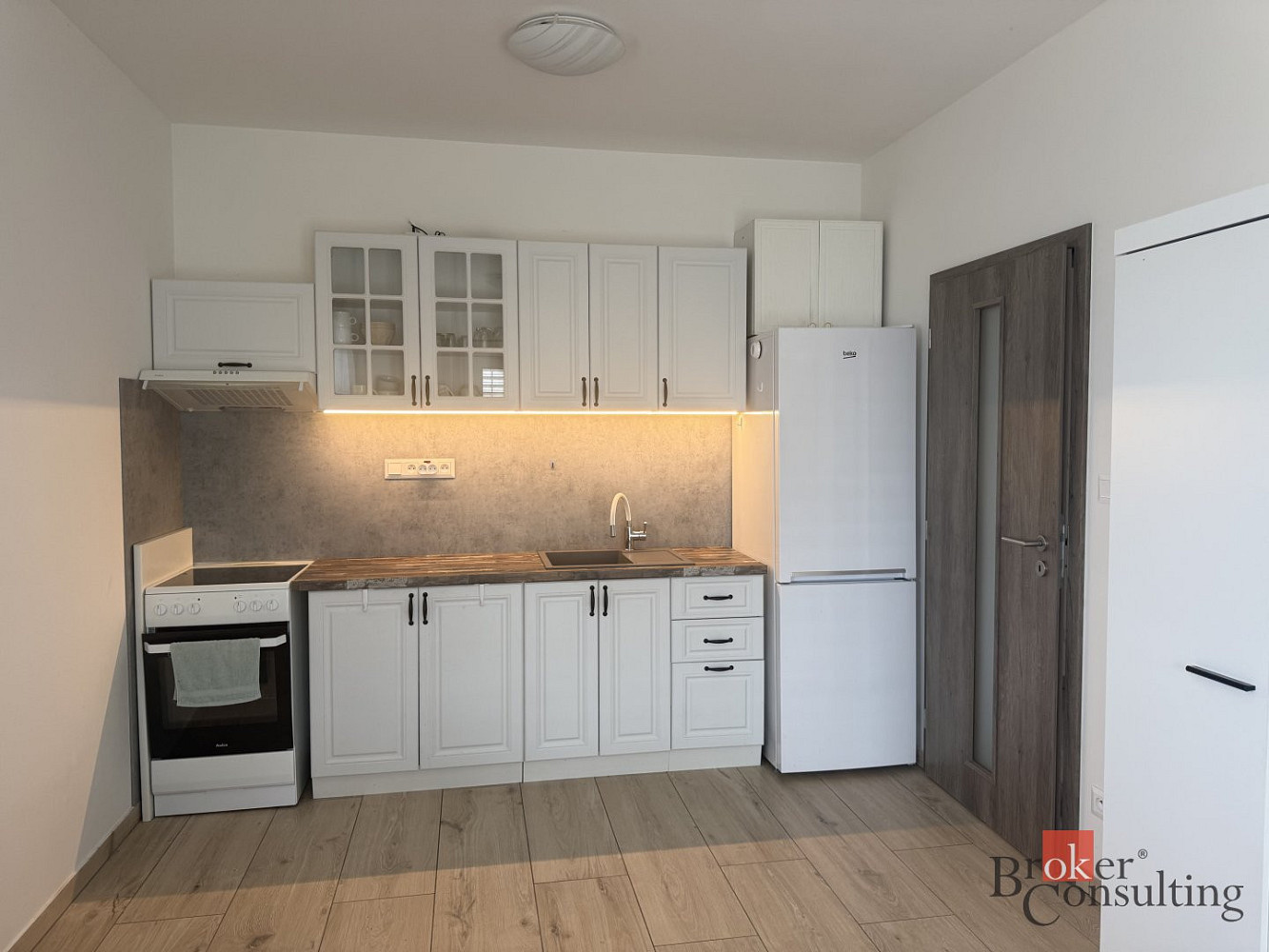 Pronájem bytu 2+kk 47 m² – fotografie 2