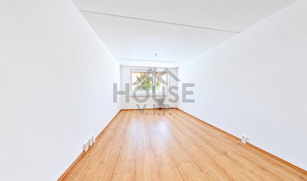 Prodej bytu 1+kk 29 m², Praha – náhled fotky 3