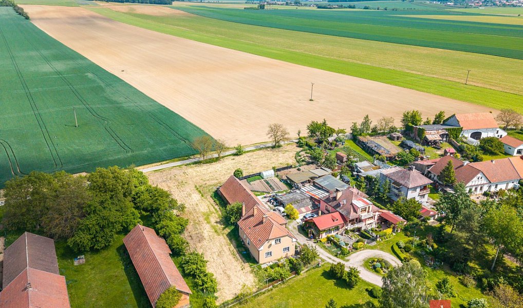 Prodej stavebního pozemku 2 242 m², Roudnice – náhled fotky 12