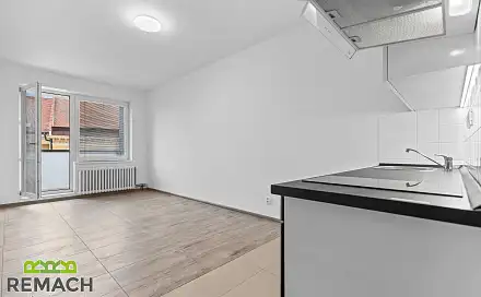 Pronájem bytu 1+kk 28 m², Dvořákova, Uherské Hradiště