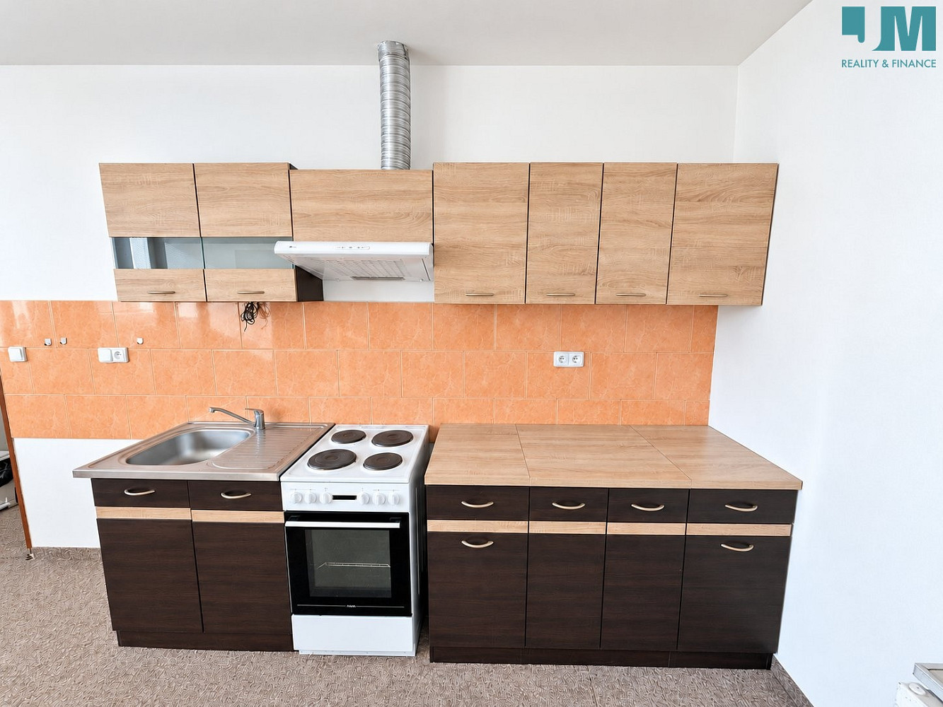 Pronájem bytu 1+kk 38 m² – fotografie 3