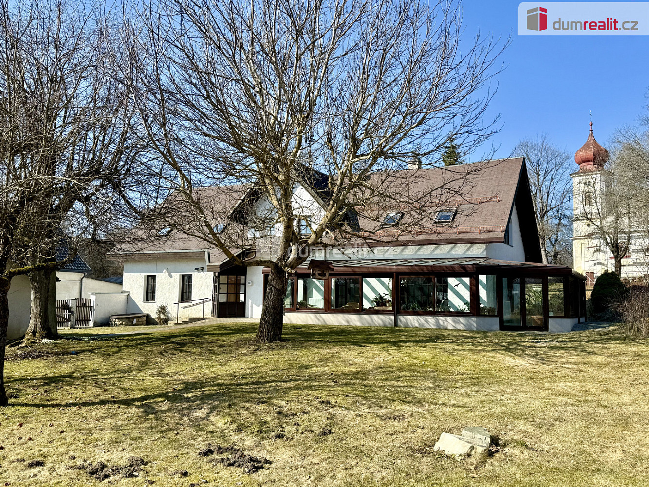 Prodej domu 380 m² s pozemkem 5 675 m²