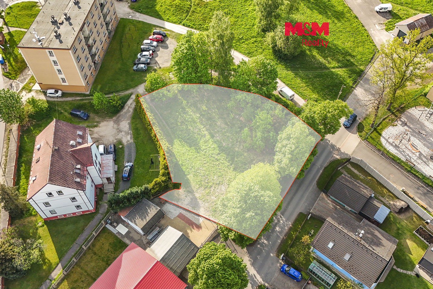 Prodej komerčního pozemku 1 168 m²