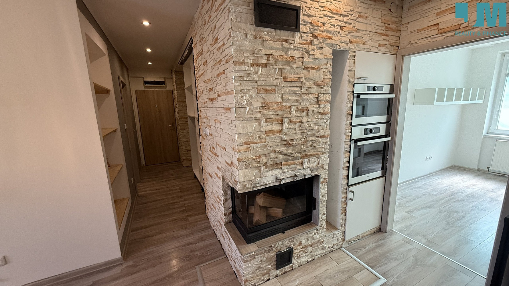 Pronájem bytu 3+kk 54 m² – fotografie 3