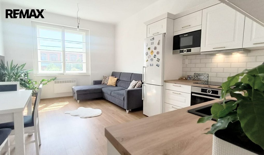 Pronájem, Byt, 2+kk, 55 m²