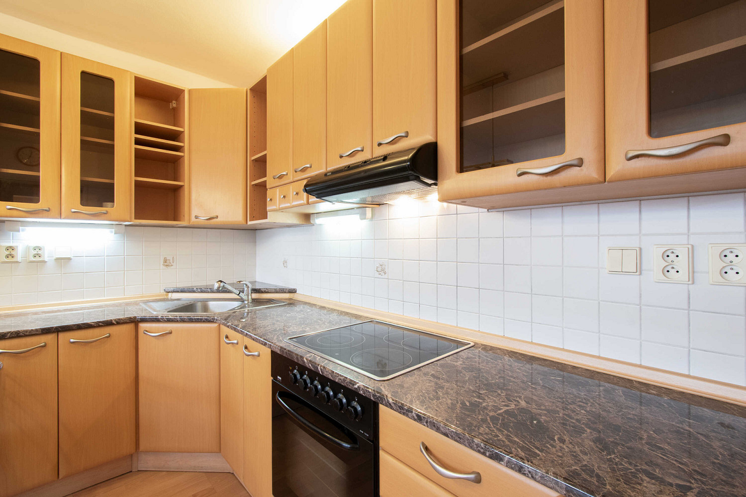 Pronájem bytu 2+kk 37 m² – fotografie 2