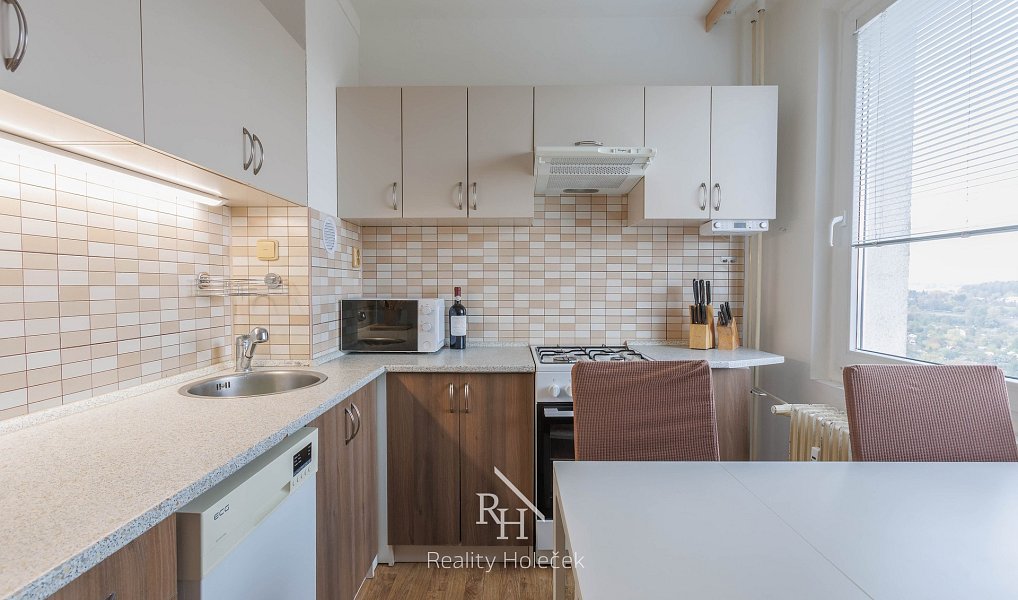 Pronájem bytu 2+1 59 m², Kladno – náhled fotky 2