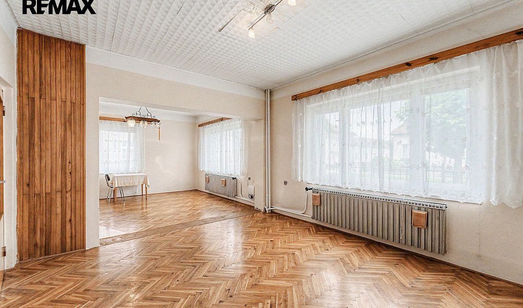 Prodej domu 294 m² s pozemkem 427 m², Pečky – náhled fotky 9