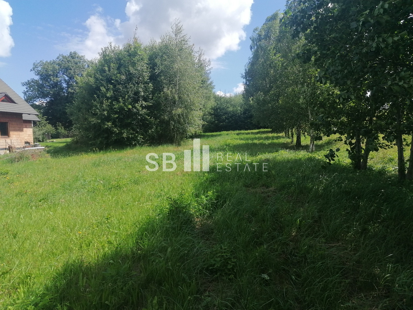 Prodej stavebního pozemku 1 405 m² – pohled 4