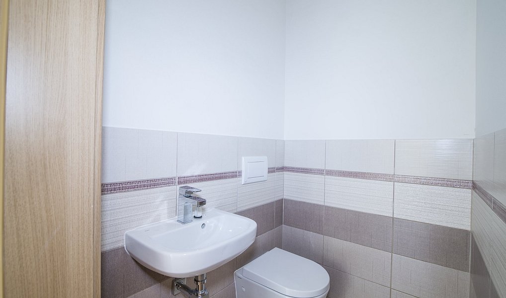 Prodej bytu 4+kk 110 m², Mariánské Lázně – náhled fotky 37