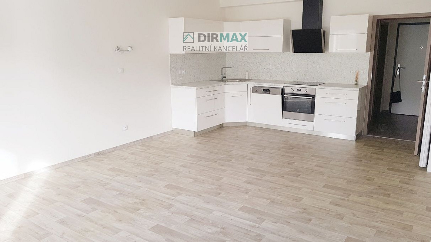 Pronájem bytu 1+kk 43 m² — photo 2