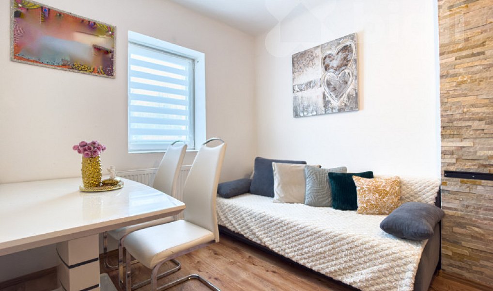 Prodej domu 68 m² s pozemkem 1 045 m², Kvasiny – náhled fotky 4