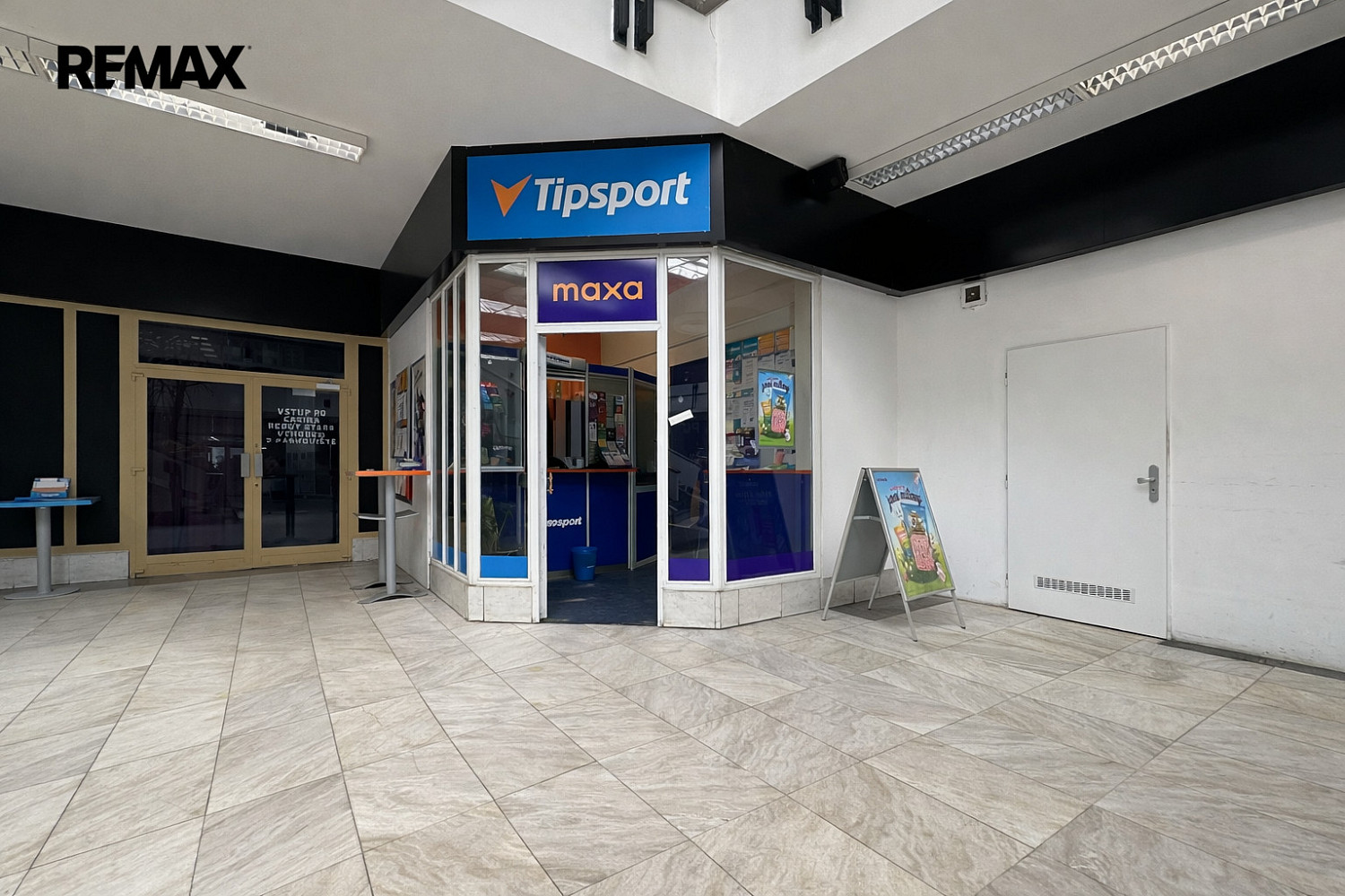 Pronájem obchodních prostor 10 m² — photo 2