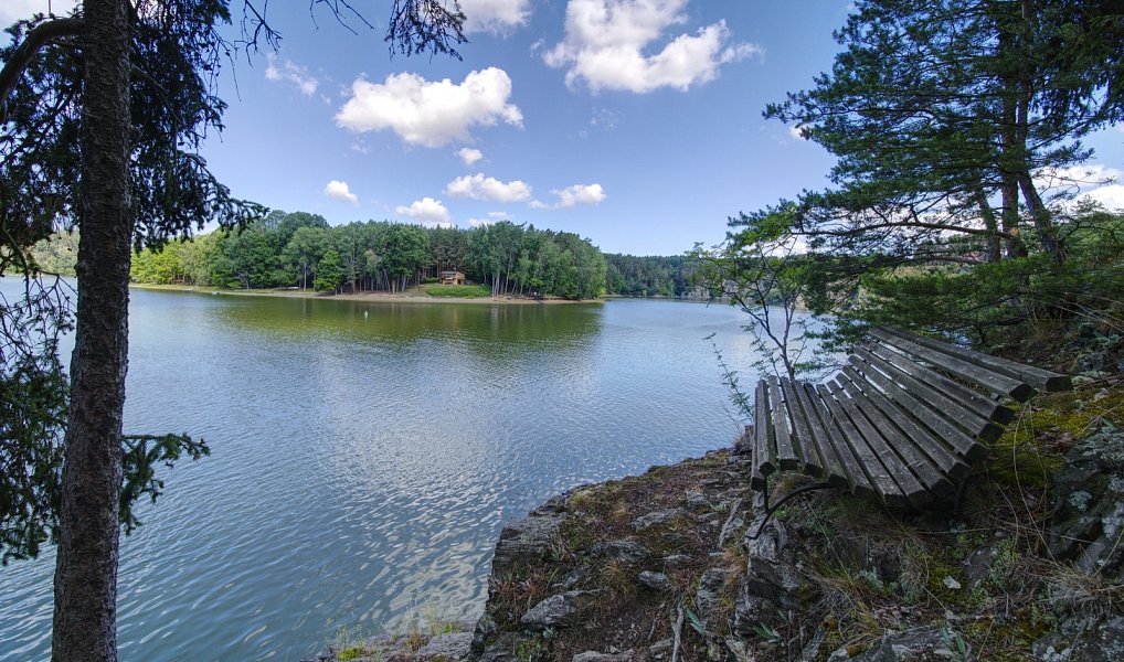 Prodej stavebního pozemku 1 096 m², Pňovany – náhled fotky 3