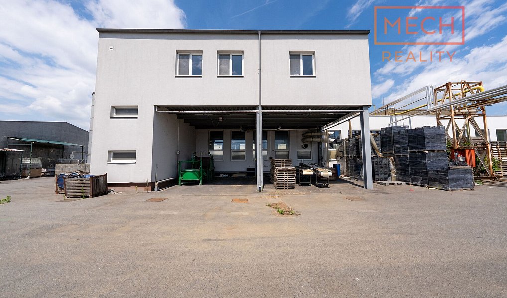 Prodej výrobních prostor 1 347 m², Bzenec – náhled fotky 23