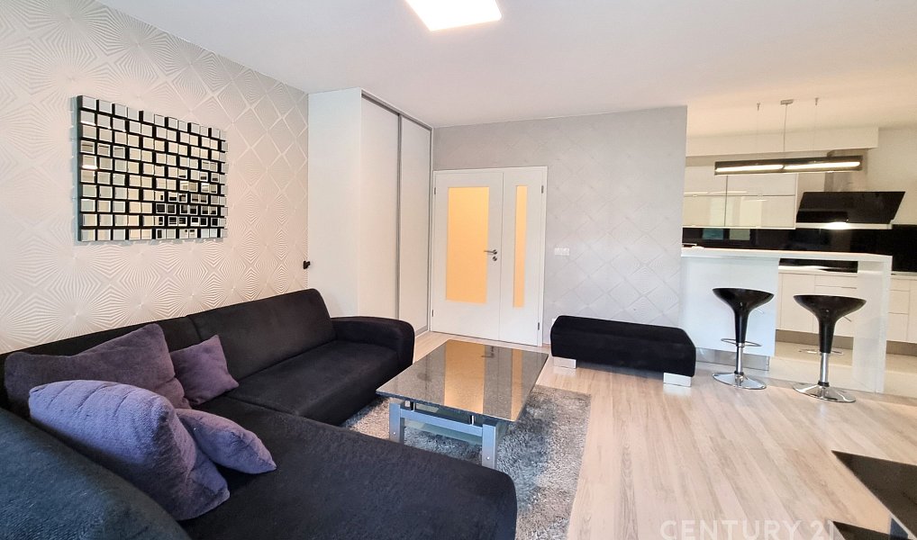 Pronájem bytu 3+kk 95 m², Praha – náhled fotky 2