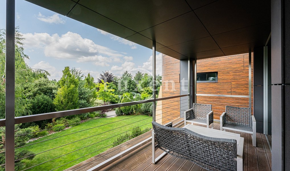Prodej domu 660 m² s pozemkem 1 136 m², Průhonice – náhled fotky 16