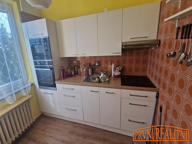 Prodej domu 178 m² s pozemkem 392 m² – fotografie 3