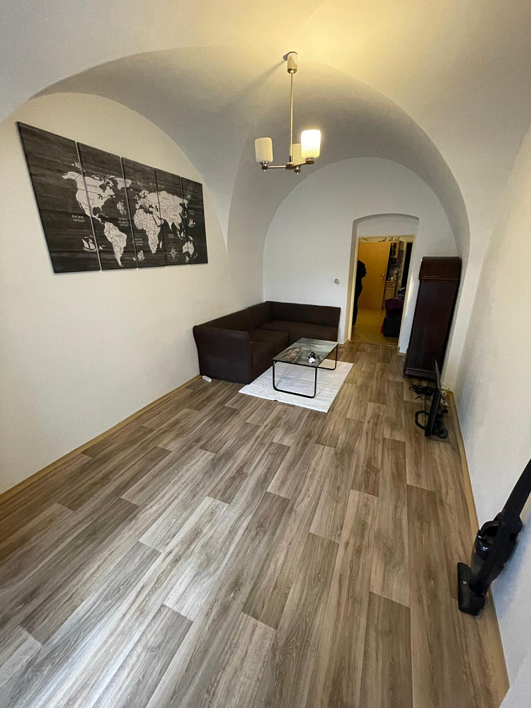 Pronájem bytu 2+kk 40 m² – fotografie 2