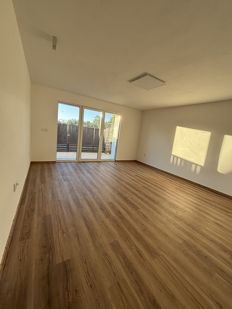 Pronájem bytu 4+kk 170 m² – fotografie 5