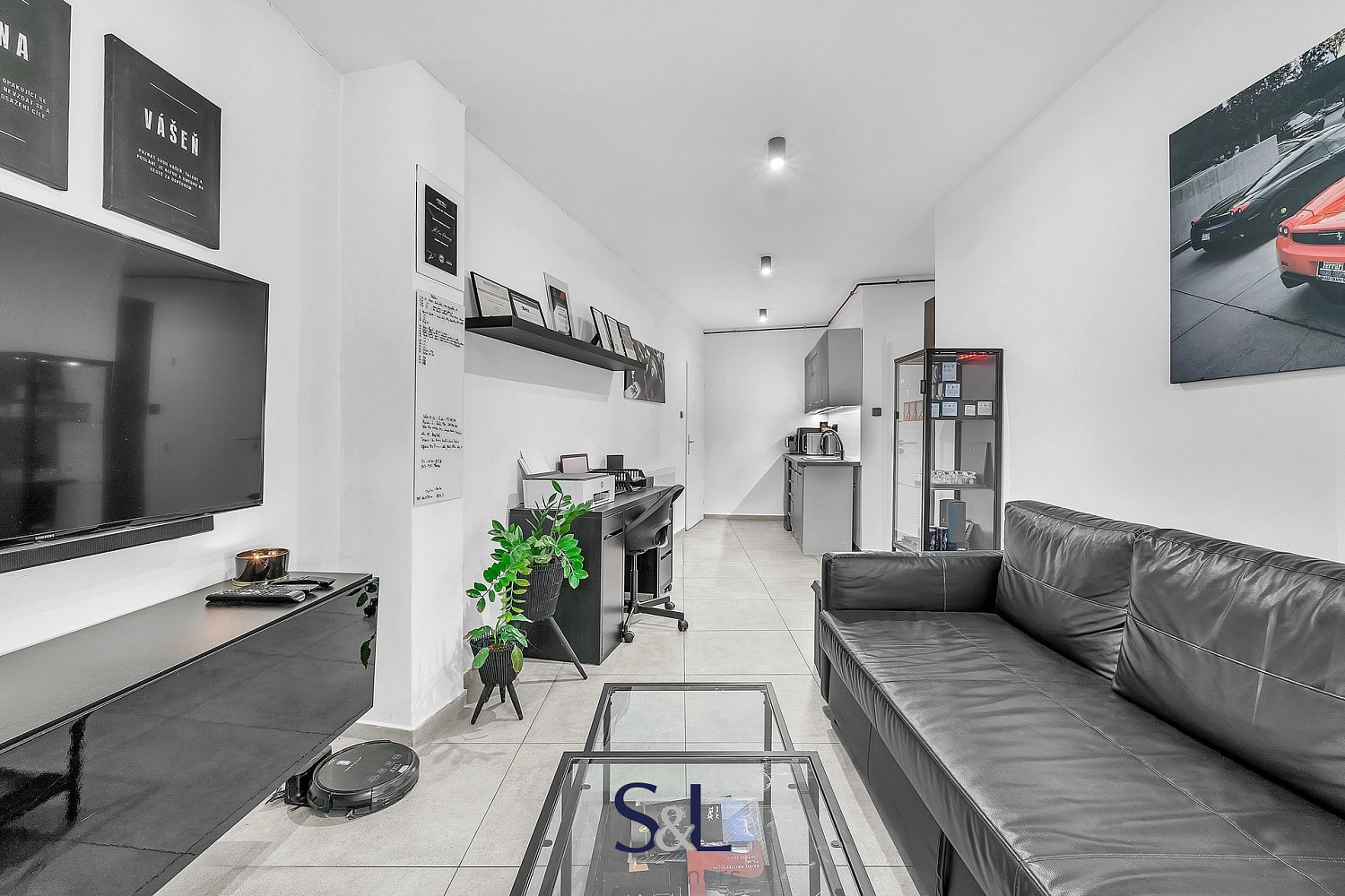 Prodej obchodních prostor 325 m²