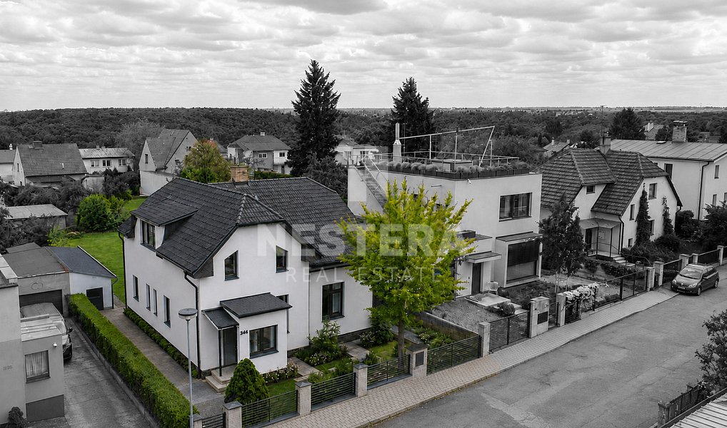 Prodej domu 245 m² s pozemkem 736 m², Roztoky – náhled fotky 2
